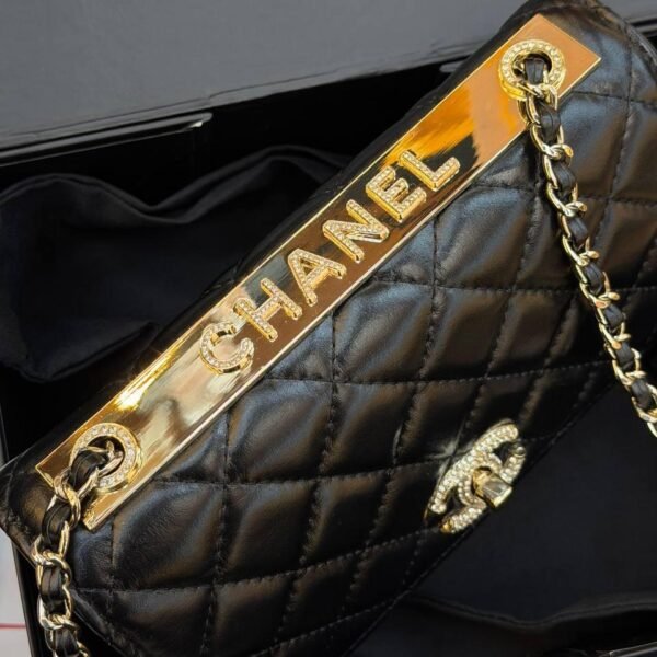 CHANEL Wallet On Chain "Black"