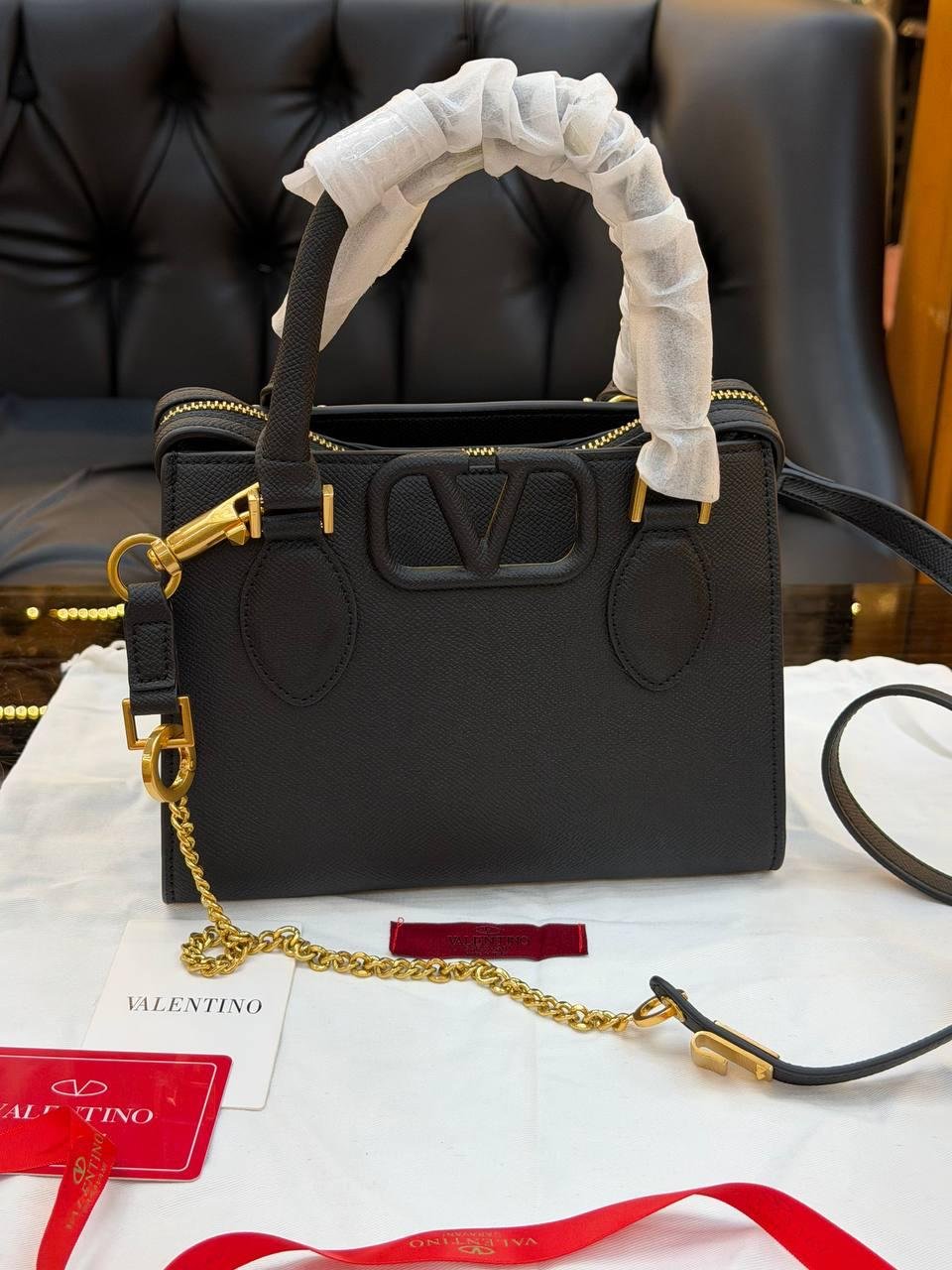 Valentino Garavani Small Vsling Leather Top-handle Bag "Black" - Slika 6
