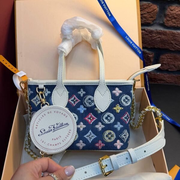 Louis Vuitton Neverfull BB tote bag