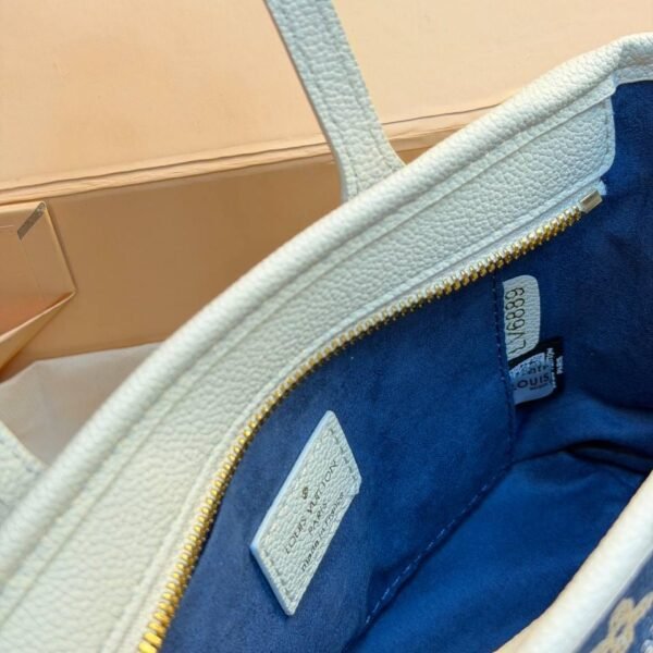 Louis Vuitton Neverfull BB tote bag