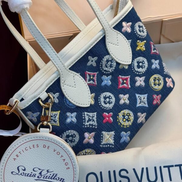 Louis Vuitton Neverfull BB tote bag