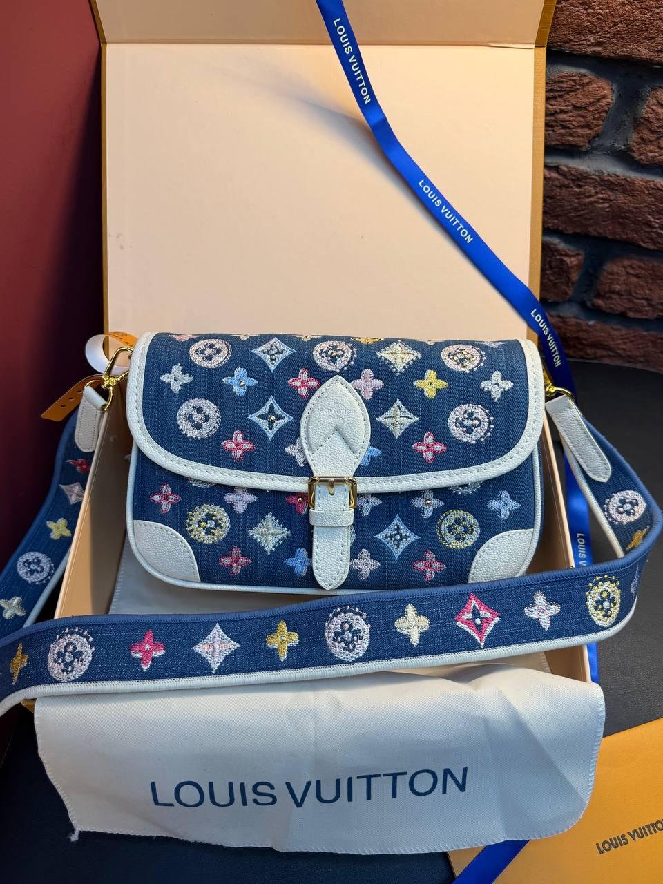 Louis Vuitton Diane Handbag "Blue" - Slika 10