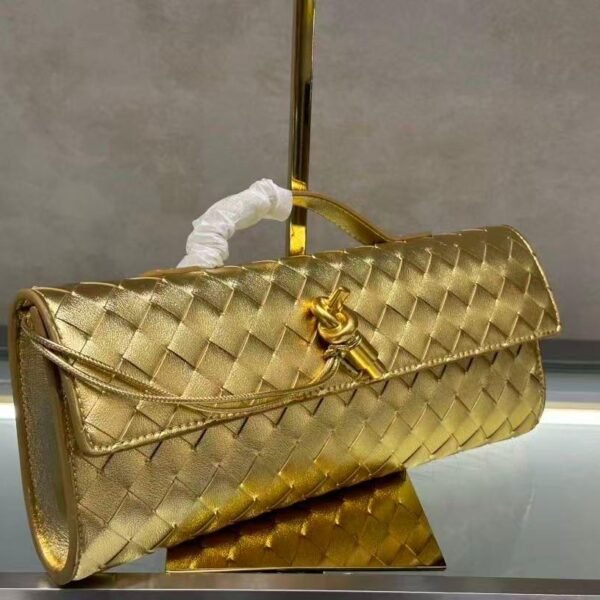 Bottega Veneta Andiamo Clutch "Gold"